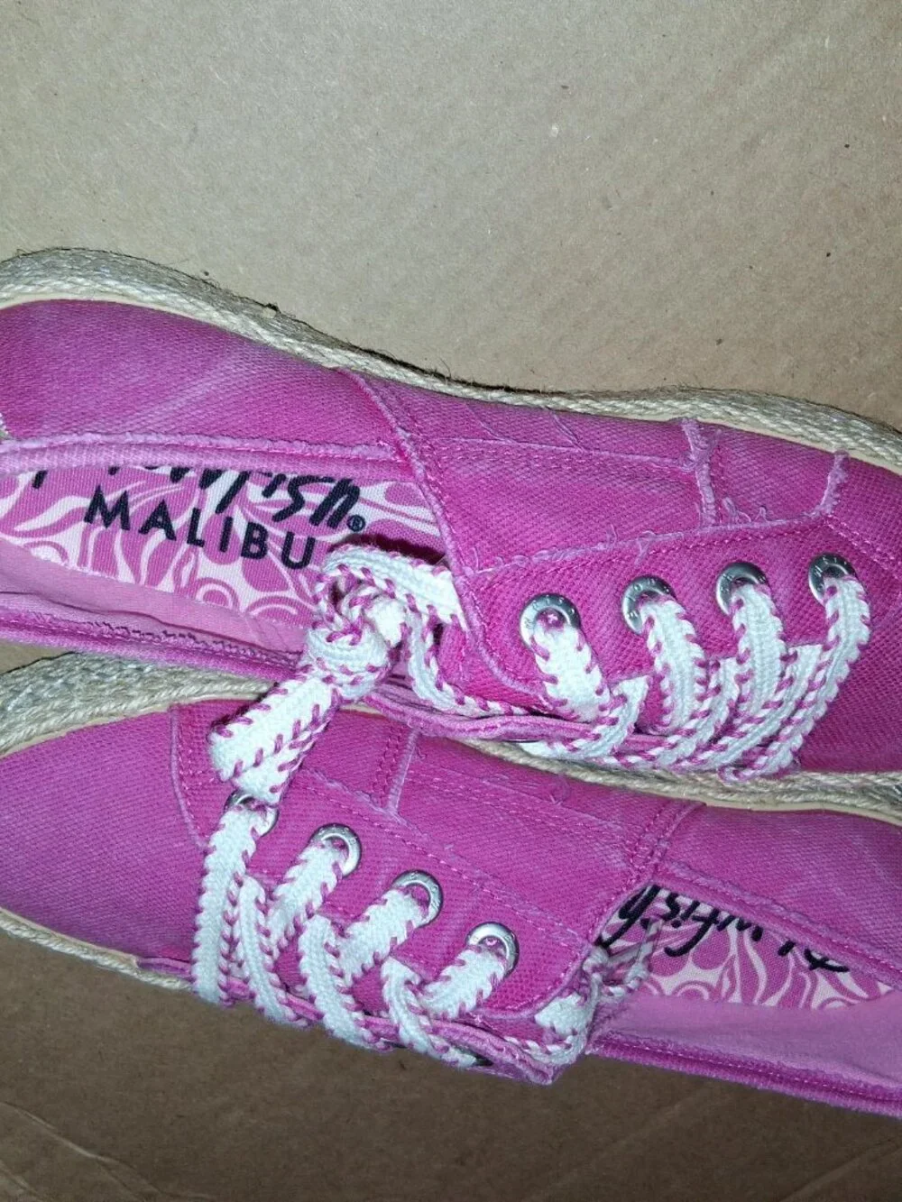 Malibu lace-ups